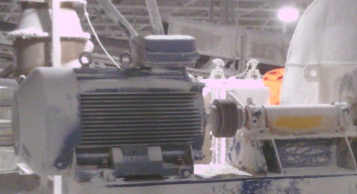 Normal visible light photo of DC motor showing no apparent issues